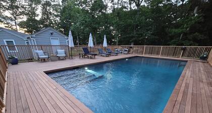1 Bedroom Hamptons Waterfront Cottage Rental