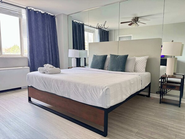 3 bedrooms, desk, iron/ironing board, WiFi