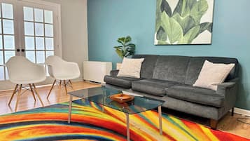 Téléviseur, bureau