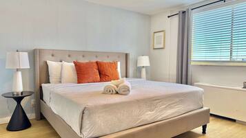3 bedrooms, desk, iron/ironing board, WiFi