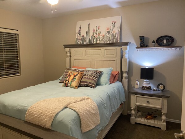 4 bedrooms, WiFi, bed sheets