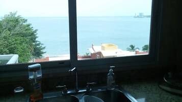 Vue depuis lâhĂ©bergement