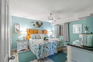 3 bedrooms, desk, free WiFi, bed sheets