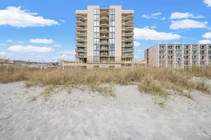 Unclassified image, 3 of 35, button