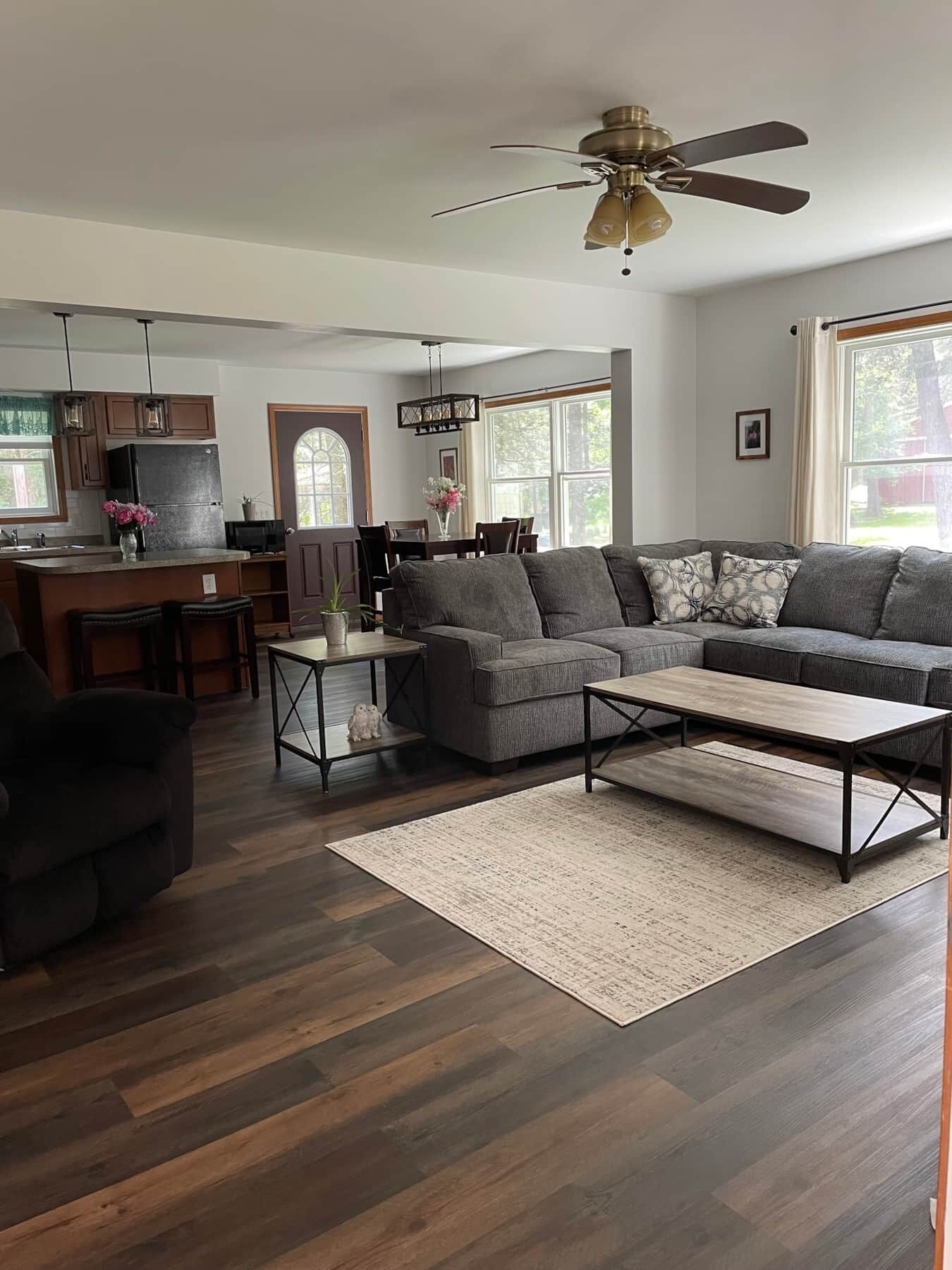 TV, fireplace, DVD player