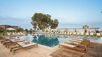 Outdoor pool, open 7:00 AM to 8:00 PM, sun loungers