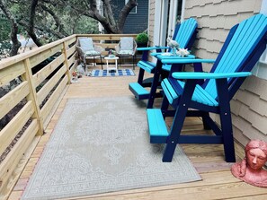 Outdoor dining - Little Turtle (Kill Devil Hills)