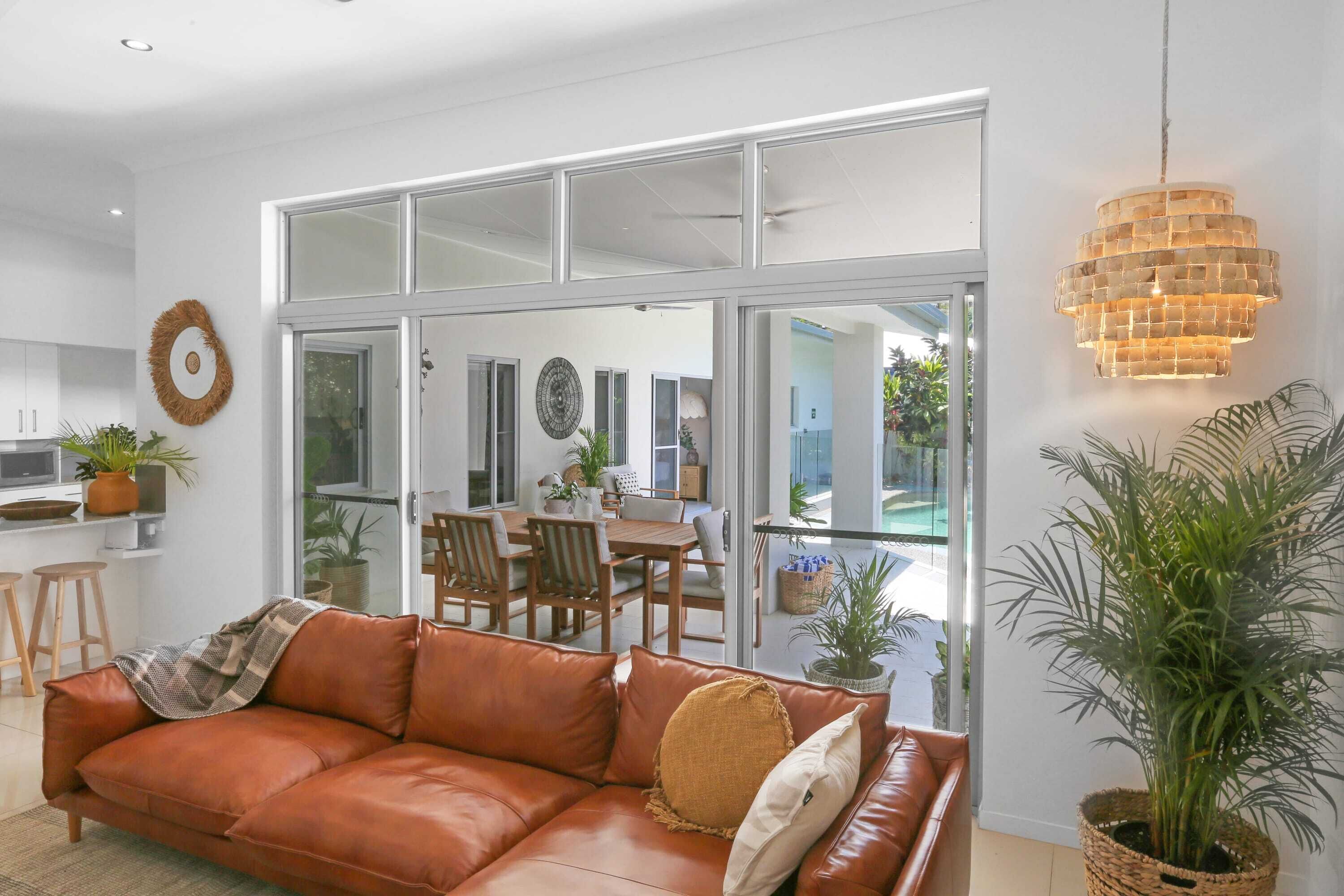 Casa Palmeras - Luxury Living for two Families.