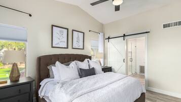 4 bedrooms, iron/ironing board, free WiFi, bed sheets