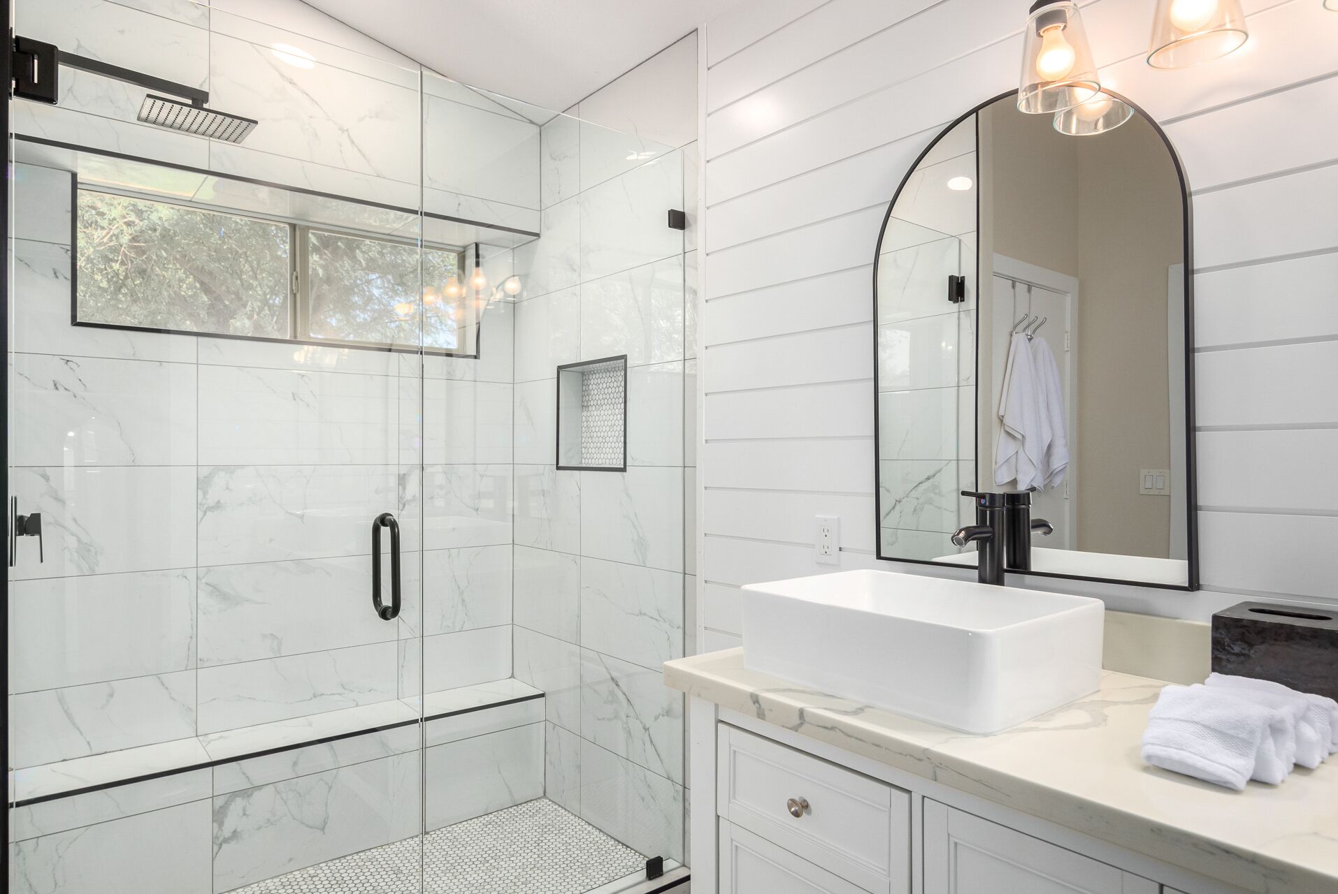 Combined shower/tub, hair dryer, towels, soap