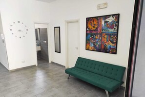 Interni