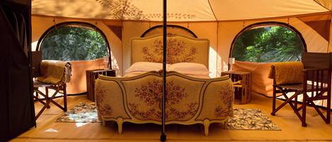 1 bedroom, iron/ironing board, bed sheets