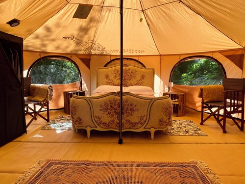 Walnut Star Tent @finders Keepers France. Adults Only Retreat. 13 Acres and Lake