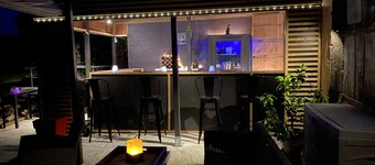 Walnut Star Tent @finders Keepers France. Adults Only Retreat. 13 Acres and Lake