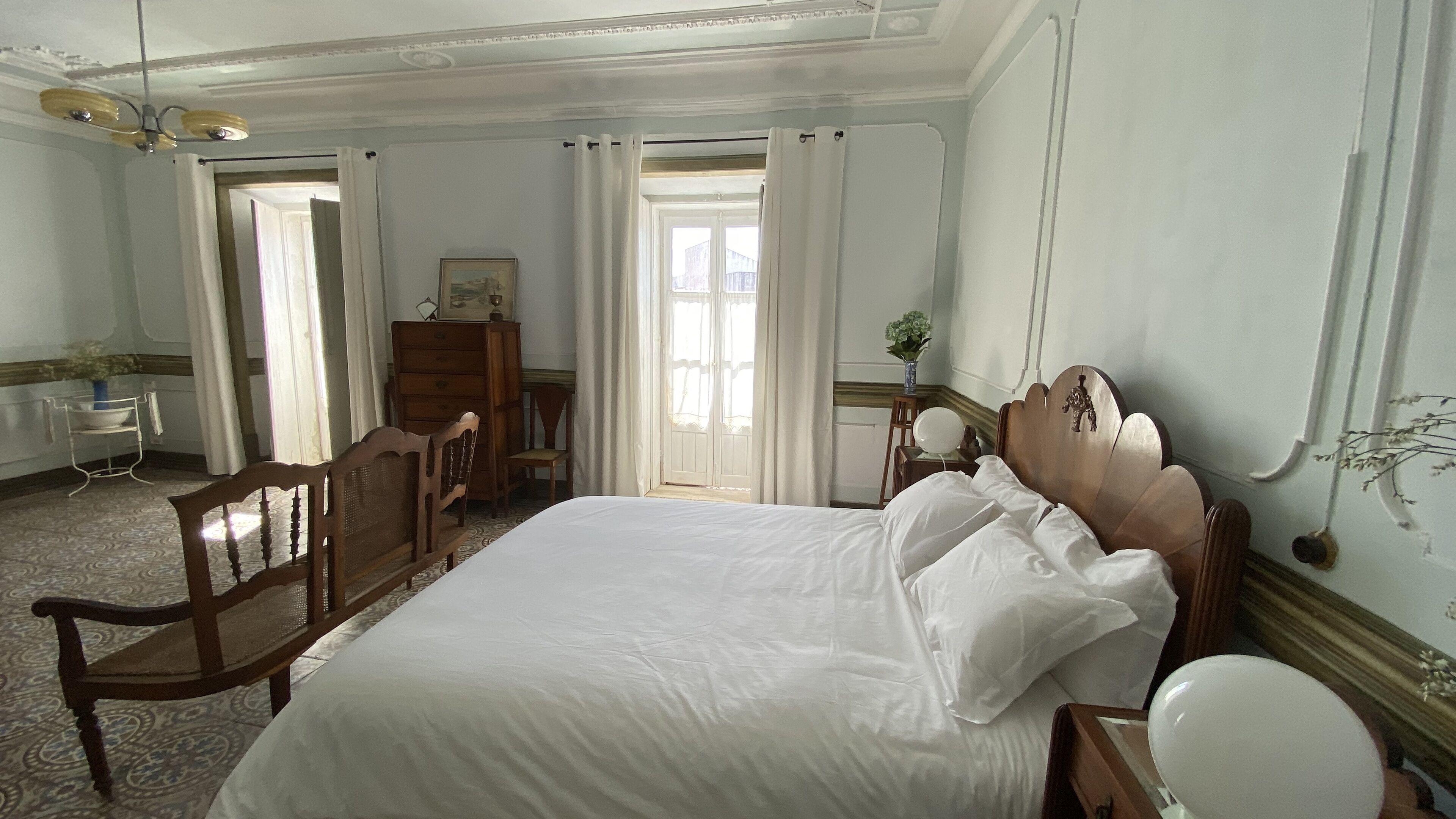4 bedrooms