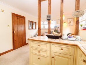 Cottage | Interior - Hunters Lodge (Norwich)