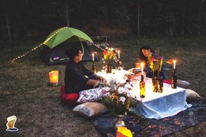 Utendørs bankettområde