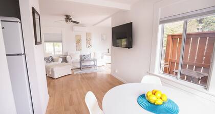 Charming Mid-Century Bungalow in the Heart of Old Petaluma