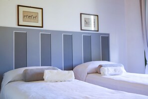 2 Schlafzimmer, Bügeleisen/Bügelbrett, Reisekinderbett, kostenloses WLAN