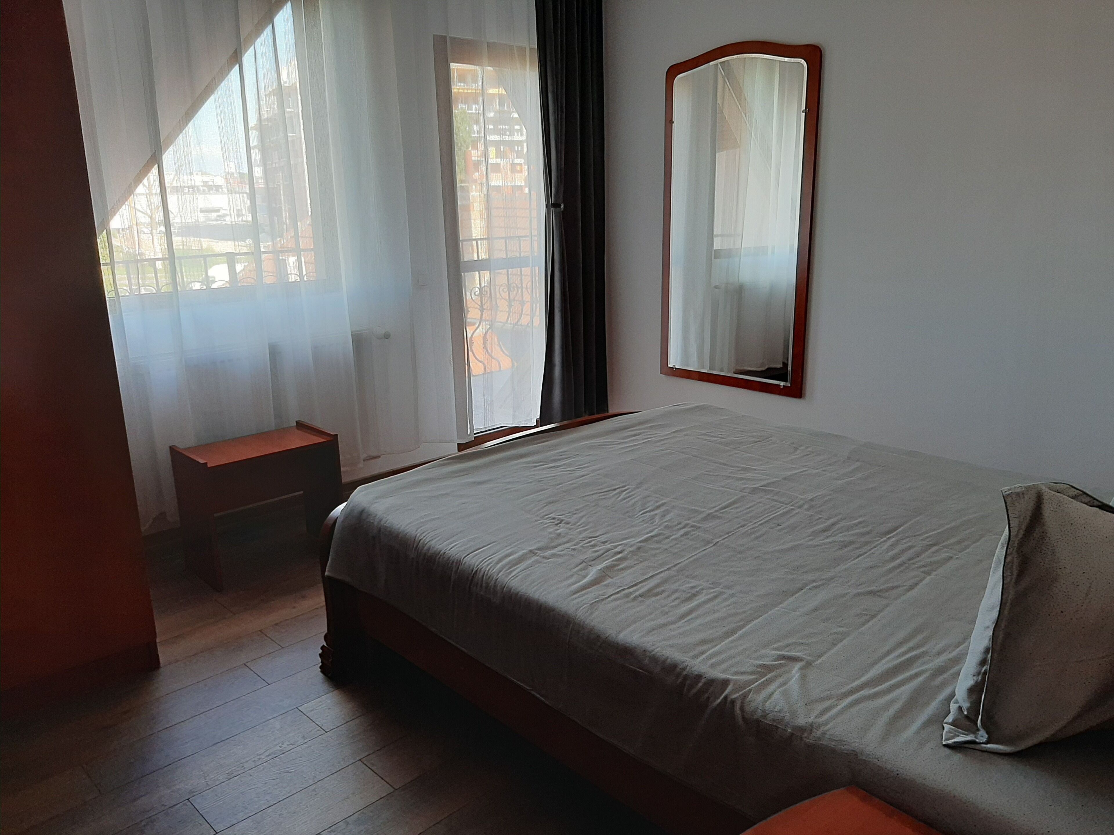 1 bedroom, iron/ironing board, free WiFi