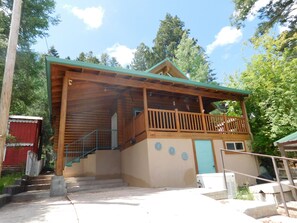 Exterior - 4 Bedroom in the Village of Cloudcroft! (Cloudcroft)