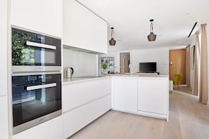 Fridge, microwave, oven, dishwasher