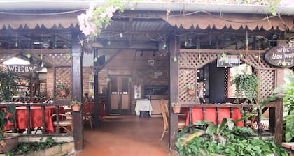 Ombak Inn Chalet