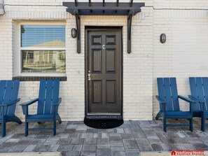 Exterior detail - Beautiful 3/2 ~ Pet Friendly ~ Steps to the Beach! (Saint Augustine Beach)
