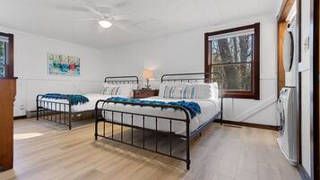 3 bedrooms, iron/ironing board, travel cot, free WiFi