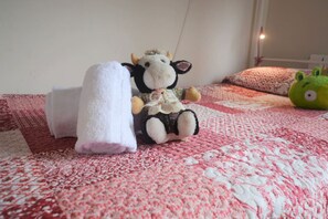 2 Schlafzimmer, Bügeleisen/Bügelbrett, Bettwäsche