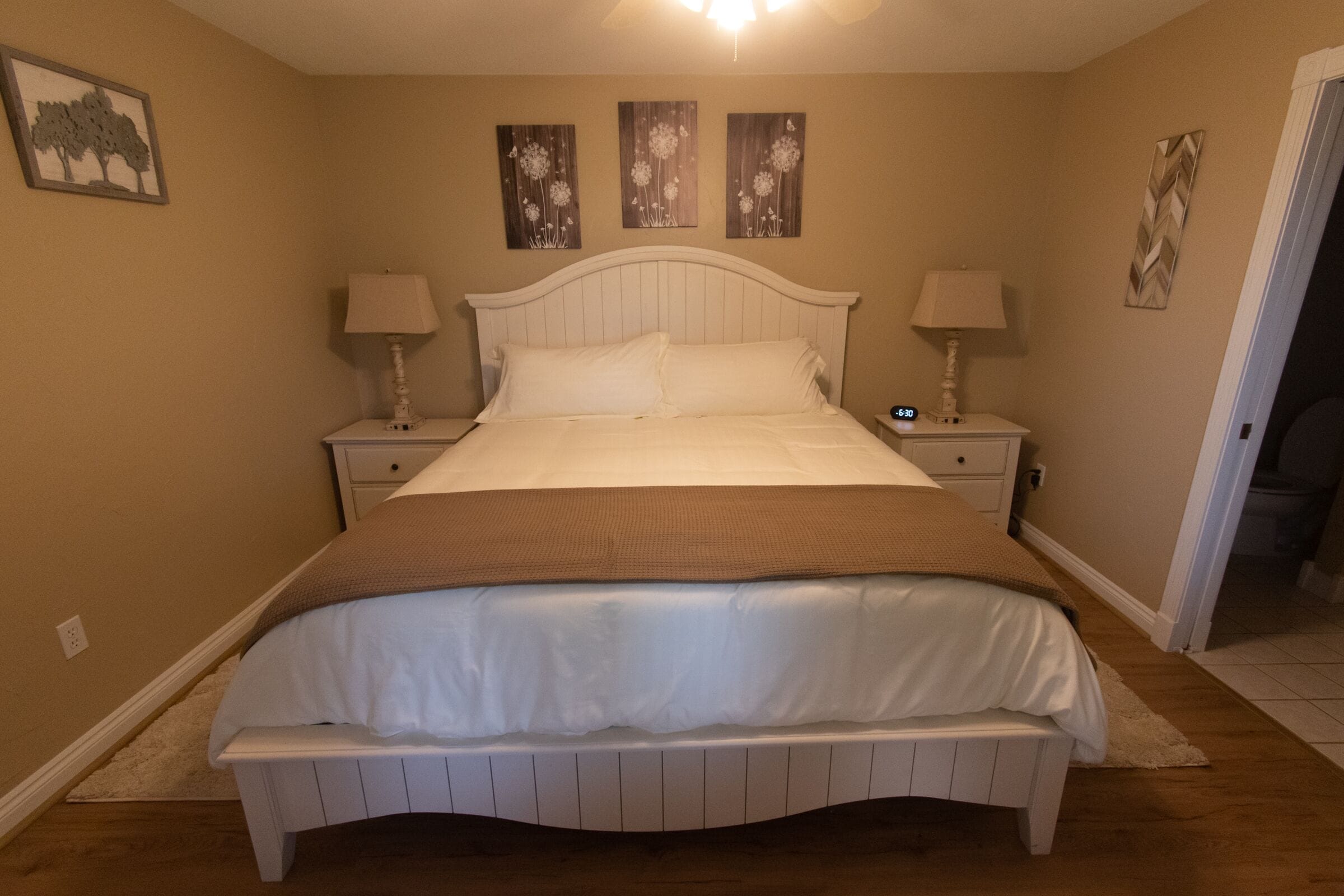 2 Schlafzimmer, Schreibtisch, Bügeleisen/Bügelbrett, kostenloses WLAN