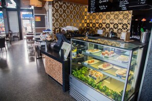 Dining - Nightcap at Golden Beach Tavern (Sunshine Coast)