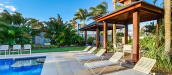 Nightcap at Golden Beach Tavern