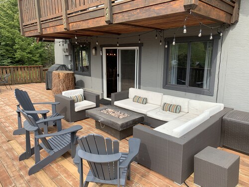 ✨ Valhalla Ski Chalet | Sleeps 14 | Private Hot Tub | Steps to Whistler Village