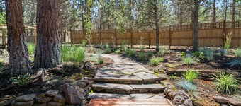 Big Bear - West Side Oasis, Shevlin Park, Beautiful, Manicured Acreage