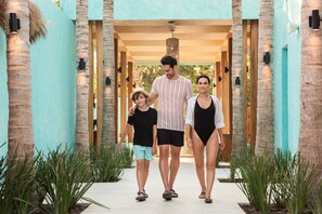 Plage à proximité, navette gratuite vers la plage, chaises longues
