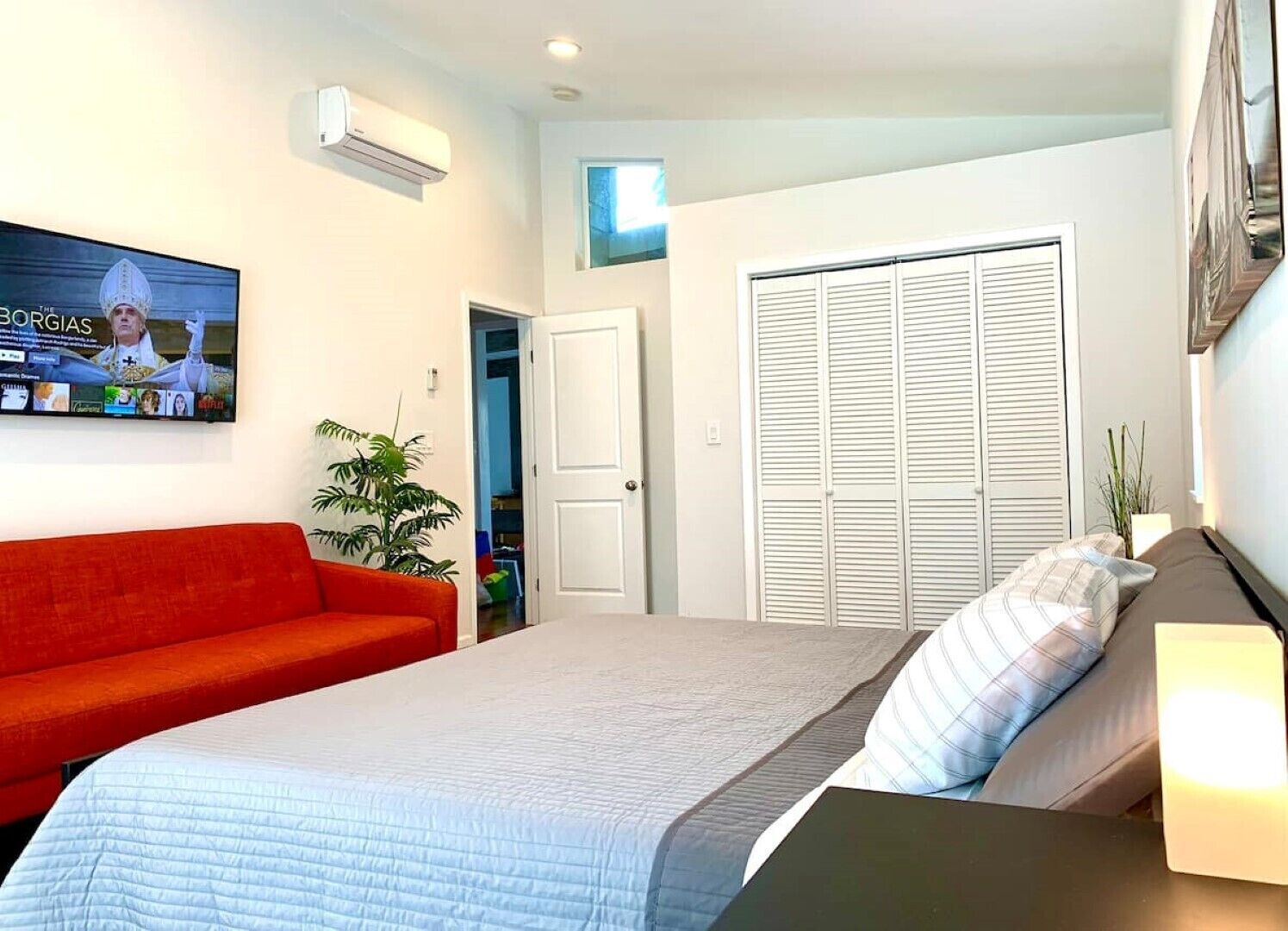 2 bedrooms, desk, iron/ironing board, free WiFi