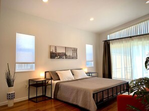 3 Schlafzimmer, Schreibtisch, Bügeleisen/Bügelbrett, kostenloses WLAN