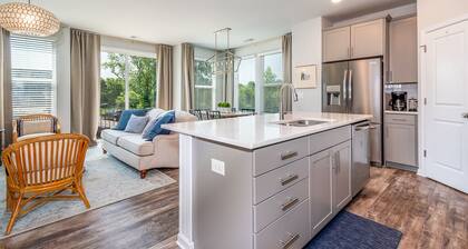 City Views + Steps to Camp North End +1.5 miles from Uptown