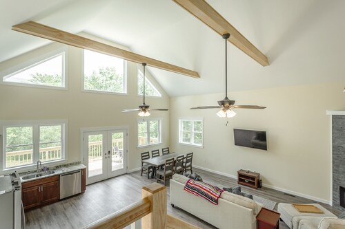 The Honeysuckle - PMI Scenic City Rental