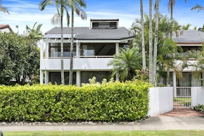 Exterior - The River View - 10 min walk to Noosa Beach (Noosa Heads)