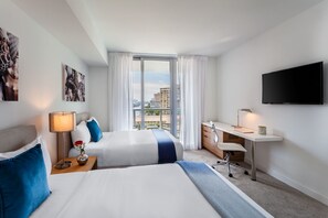 Studio Suite with LED TV and mini fridge - Great Studio Suite with South Orientation (Hallandale Beach)