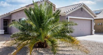 Chic Arizona Villa W/Pool, Hot Tub and King Bed
