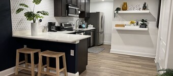 Deluxe Basement Guest Suite w/ Luxury Amenities Minutes From BWI/Annapolis/DC