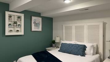 2 bedrooms, desk, iron/ironing board, free WiFi