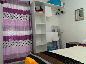 1 camera, ferro/asse da stiro, Wi-Fi gratuito, lenzuola