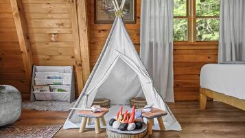 3 Schlafzimmer, Schreibtisch, Bügeleisen/Bügelbrett, kostenloses WLAN
