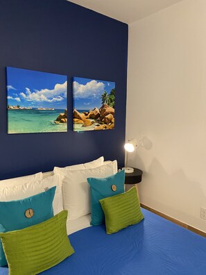 1 bedroom, in-room safe, iron/ironing board, free WiFi