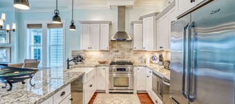 Family Friendly! Luxury Seacrest Beach Home! Ocean Views & Overlooking 30A!