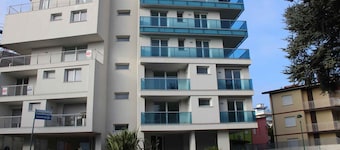 Appartement de vacances avec balcon, air conditionné et internet